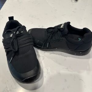 Snibbs work shoes
